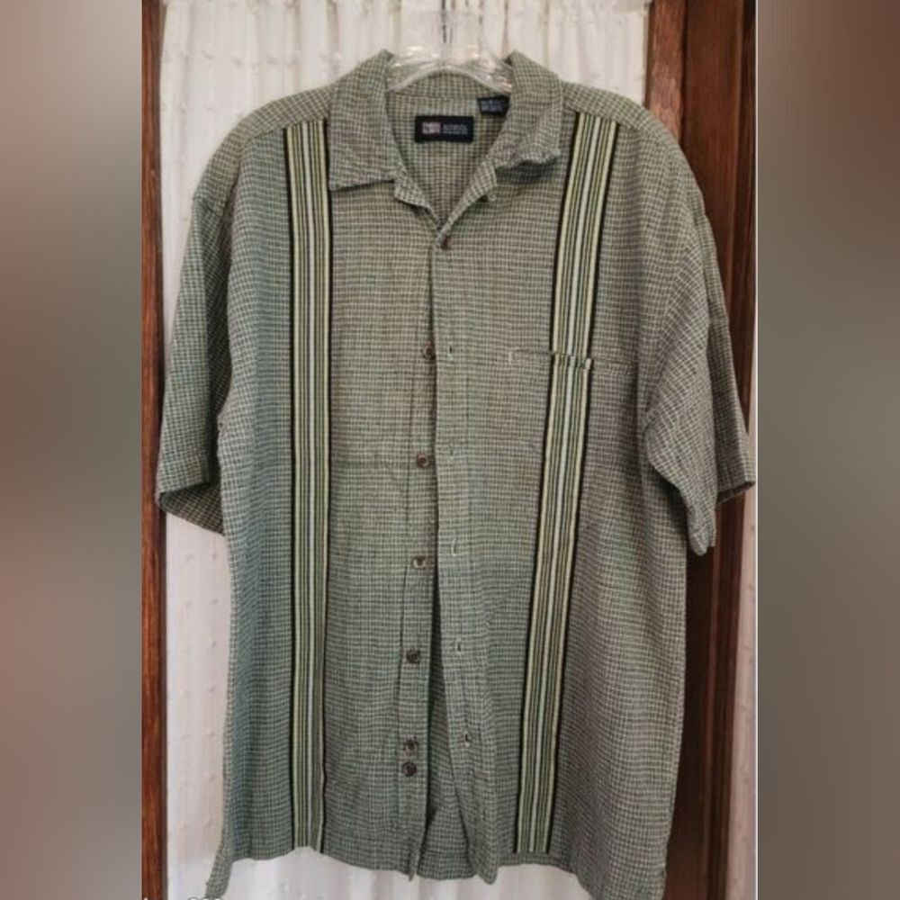 M43 Faded Glory men's green & cream plaid button-up shirt vertical stripe accent